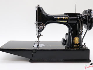 Load image into Gallery viewer, Singer Featherweight 221 1955 - AL946***