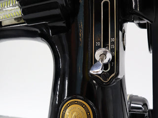 Load image into Gallery viewer, Singer Featherweight 221 1955 - AL946***