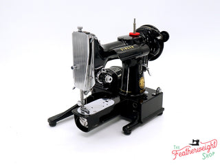 Load image into Gallery viewer, Singer Featherweight 222K Sewing Machine EL185***