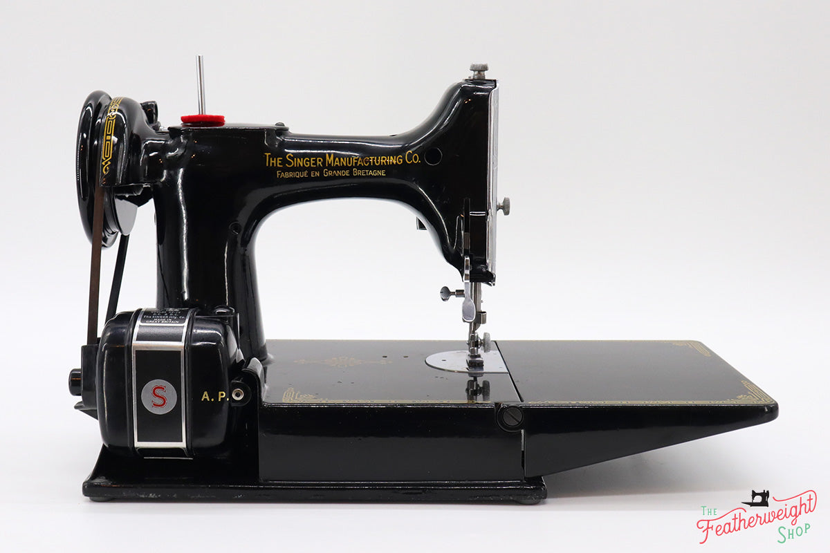 Singer Featherweight 221K Sewing Machine, French EF707***