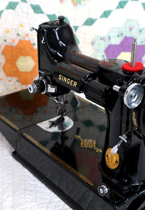Singer Featherweight 221 Sewing Machine, Rare BLACKSIDE AG012***