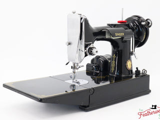 Load image into Gallery viewer, Singer Featherweight 221K Sewing Machine, Centennial: EF910***