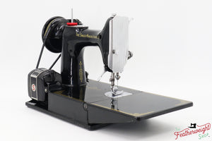 Singer Featherweight 221K Sewing Machine, Centennial: EF910***