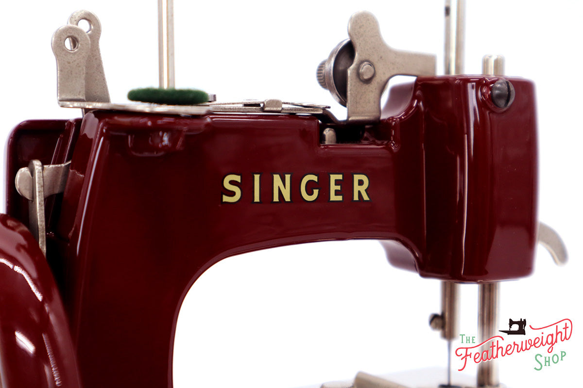 Singer Sewhandy Model 20 - Fully Restored in Brandywine