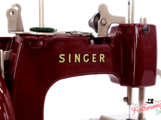 Load image into Gallery viewer, Singer Sewhandy Model 20 - Fully Restored in Brandywine