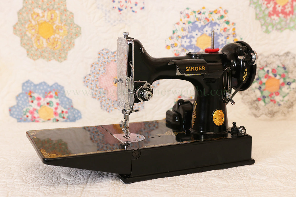 Singer Featherweight 221 Sewing Machine, AG007***