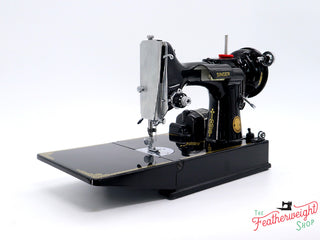 Load image into Gallery viewer, Singer Featherweight 221K Sewing Machine, EH891***