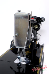 Singer Featherweight 221K Sewing Machine, EH891***