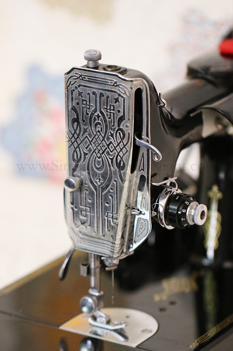 Singer Featherweight 221 Sewing Machine, AG007***