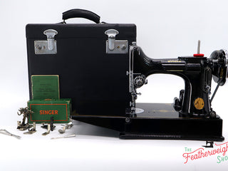 Load image into Gallery viewer, Singer Featherweight 221 Sewing Machine, AF496***