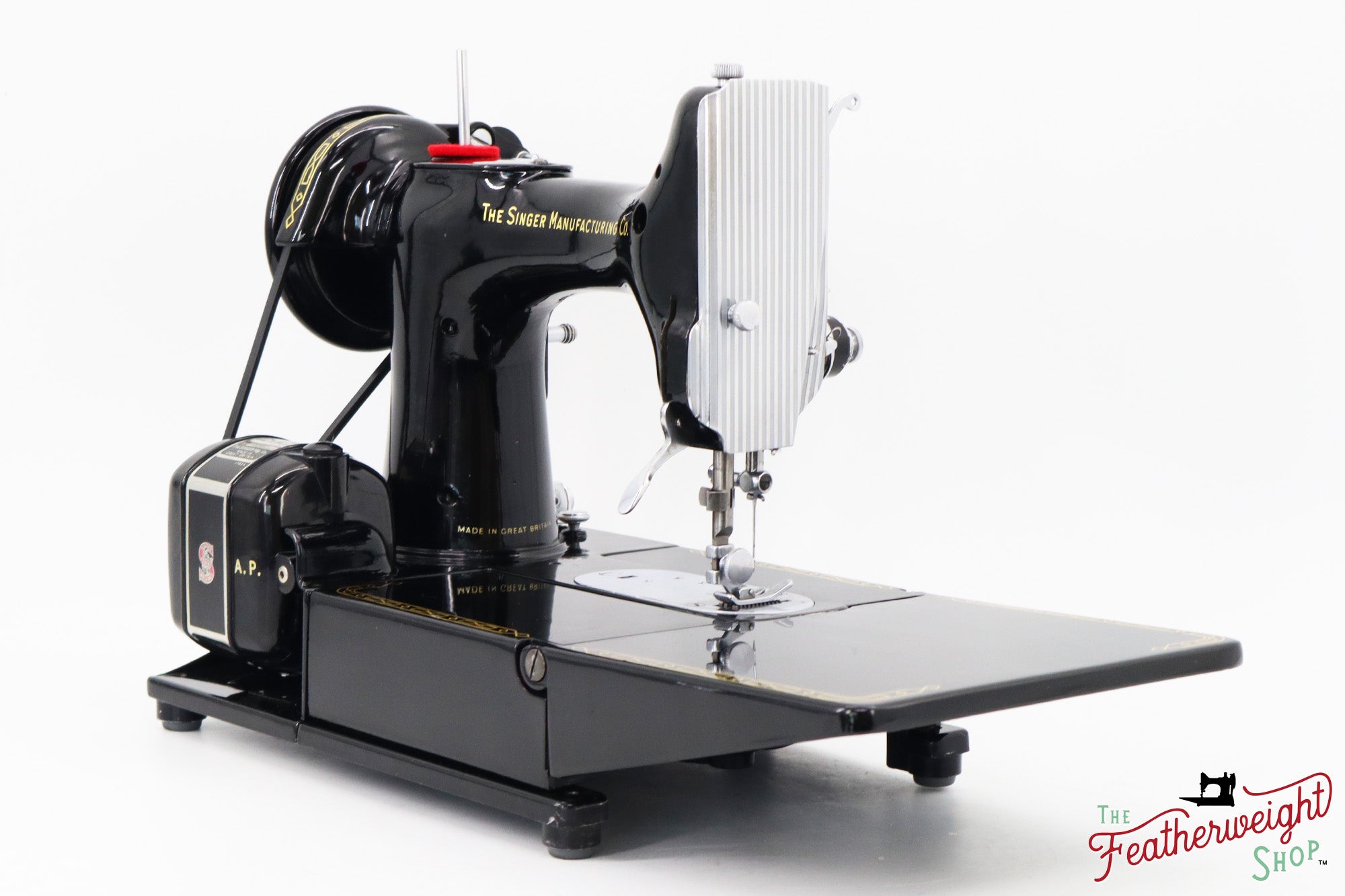 Singer Featherweight 222K Sewing Machine, Red 'S' - ER3165** - 1960