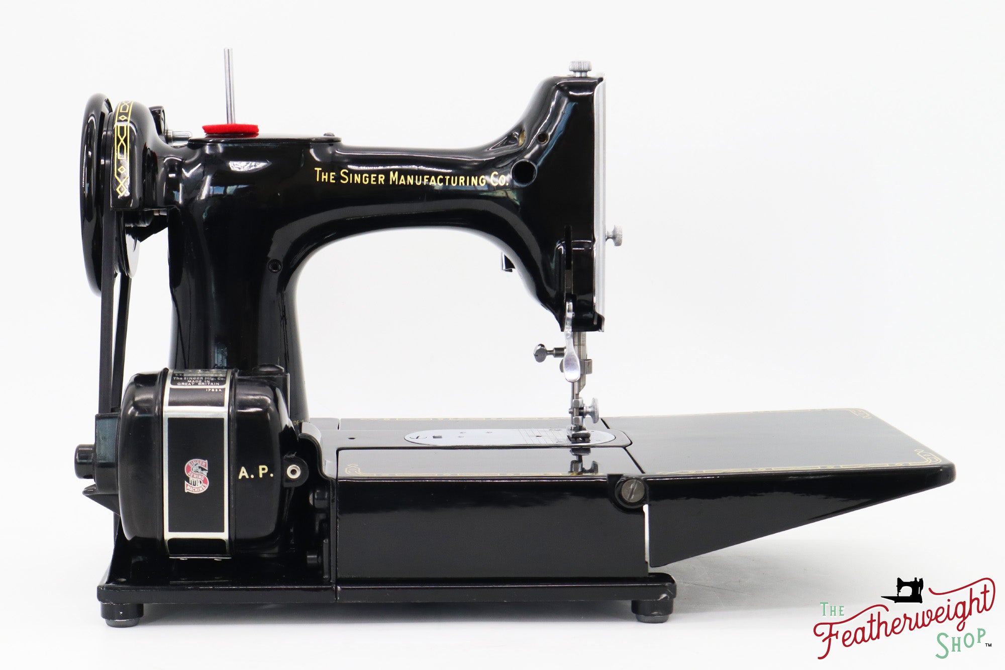 Singer Featherweight 222K Sewing Machine, Red 'S' - ER3165** - 1960