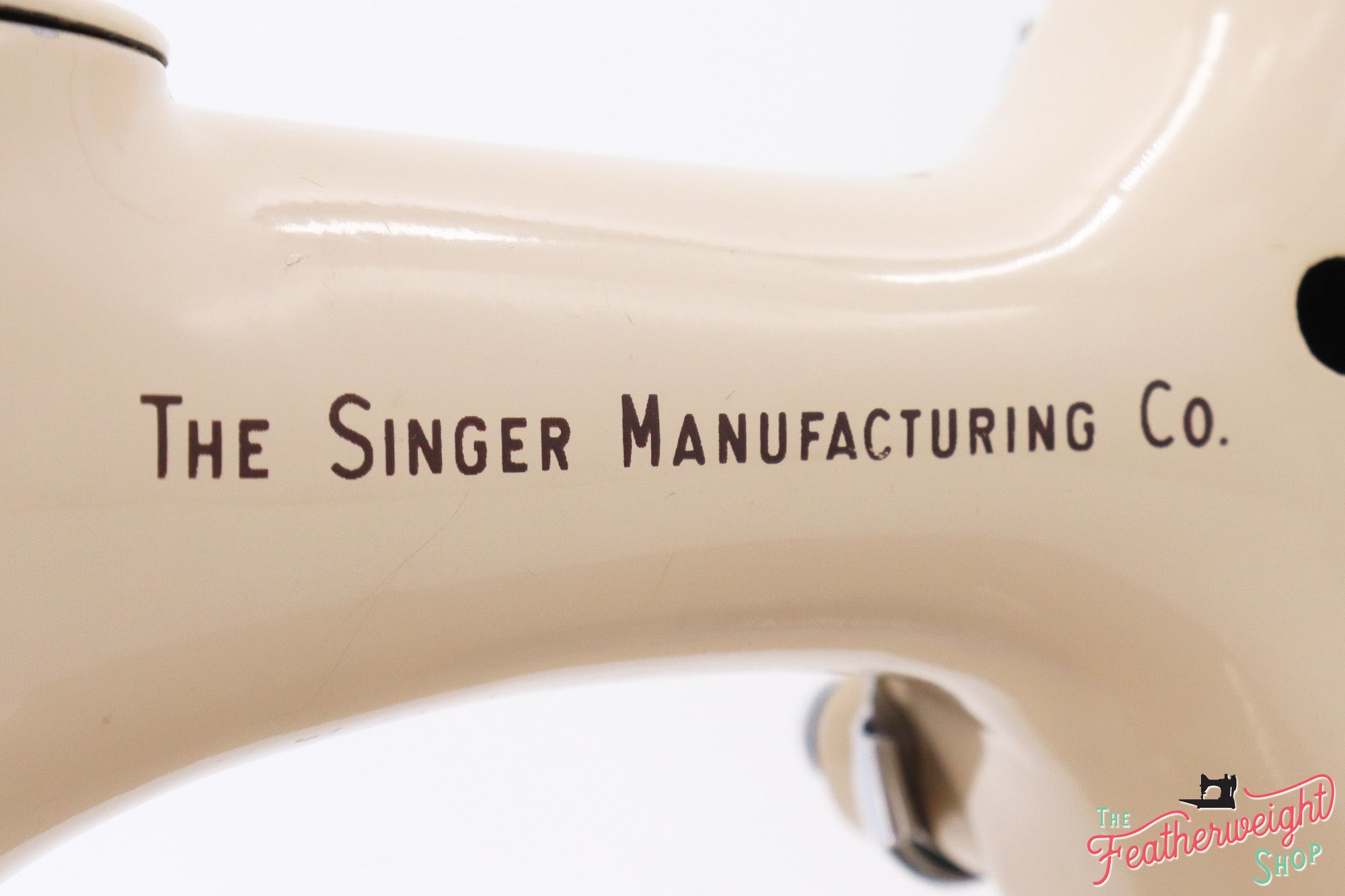 Singer Featherweight 221J Sewing Machine, Tan - JE156***