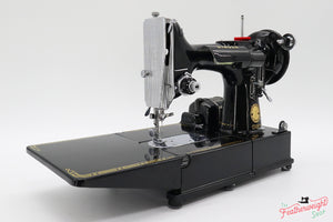 Singer Featherweight 222K Sewing Machine EK635***