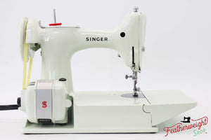 Singer Featherweight 221K Sewing Machine, British WHITE EV970***