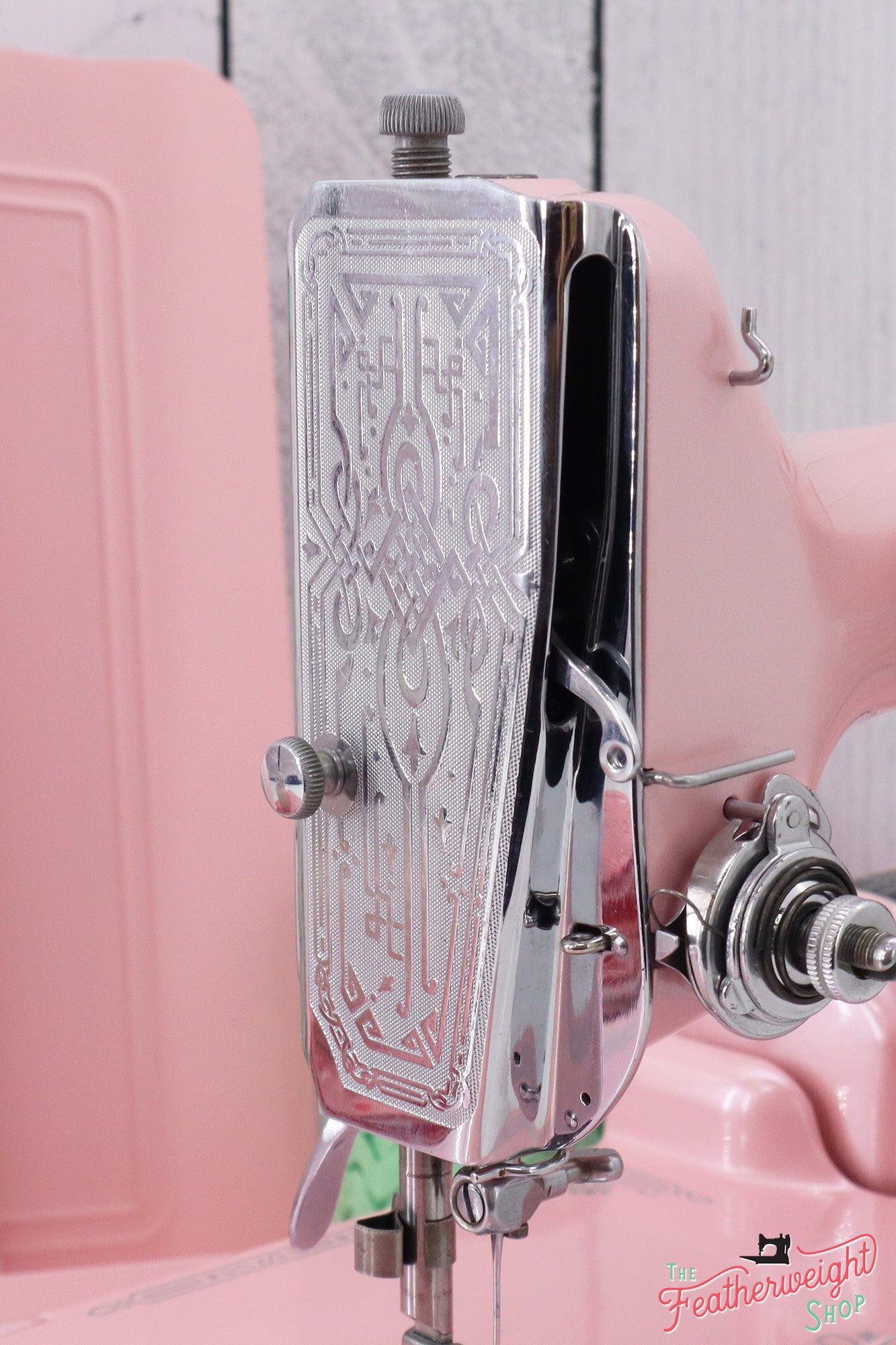 Singer Featherweight 221 Sewing Machine AE060*** - Fully Restored in Pink Frosting