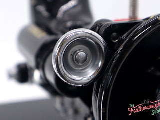 Load image into Gallery viewer, Singer Featherweight 222K Sewing Machine EK3213**