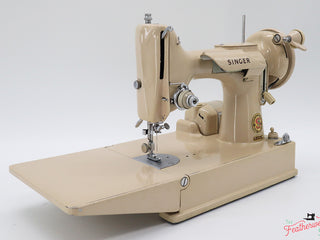 Load image into Gallery viewer, Singer Featherweight 221 Sewing Machine, TAN JE158***