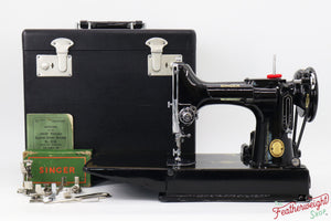 Singer Featherweight 221K Sewing Machine, 1952 - EH379***