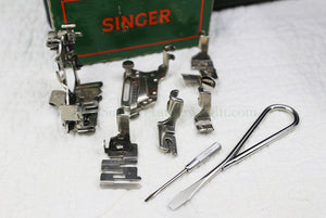 Singer Featherweight 221 Sewing Machine, AF089***