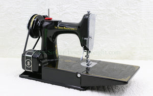 Singer Featherweight 221 Sewing Machine, AF089***