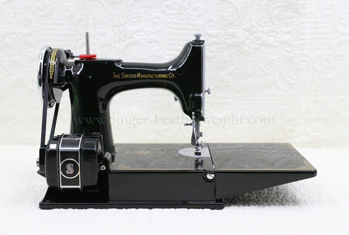 Singer Featherweight 221 Sewing Machine, AF089***