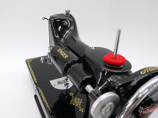 Load image into Gallery viewer, Singer Featherweight 221 Sewing machine, 1934 AD787***