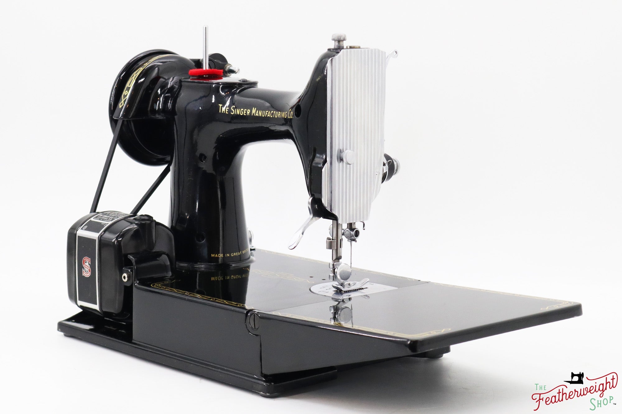 Singer Featherweight 221K Sewing Machine, RED "S" - ES1730**