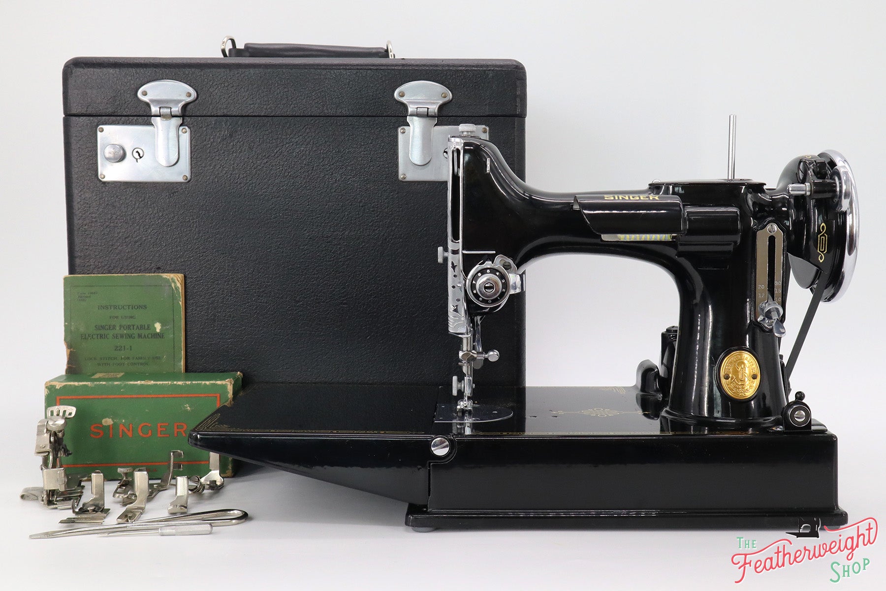 Singer Featherweight 221 Sewing Machine, AF493***