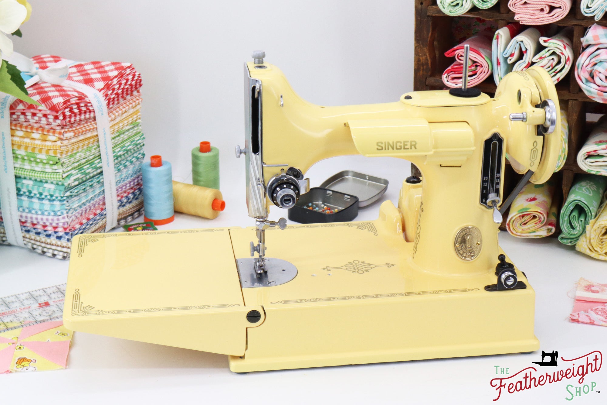 Singer Featherweight 221, AH6642** - Fully Restored in Happy Yellow