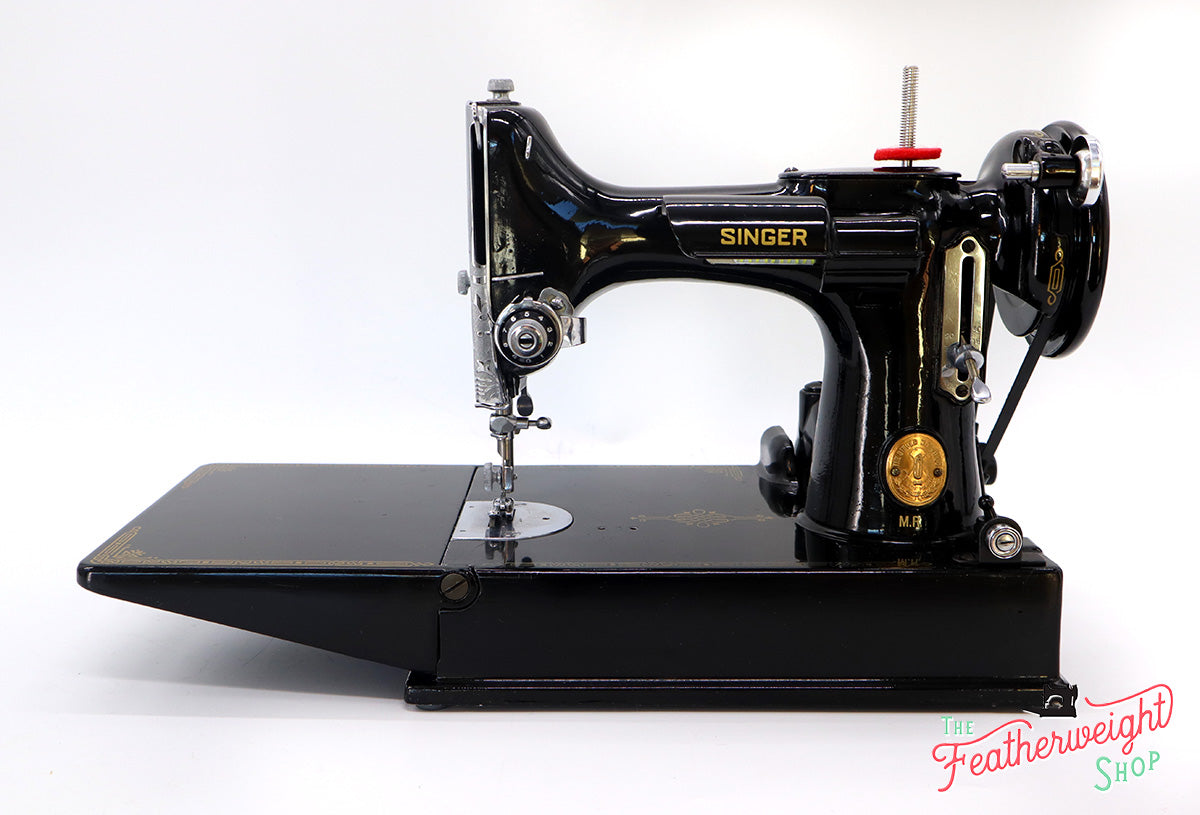 Singer Featherweight 221 Good vs. Bad Bobbins – The Singer Featherweight  Shop