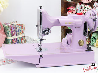 Load image into Gallery viewer, Singer Featherweight 221, AK784*** - Fully Restored in Wisteria