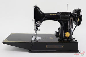 Singer Featherweight 221K Sewing Machine, EH142***