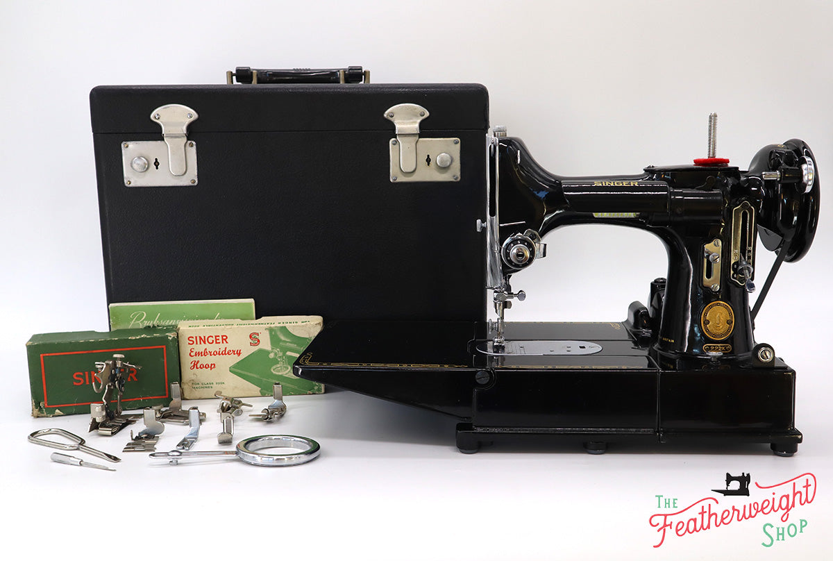 Singer Featherweight 222K 1953 - EJ268***