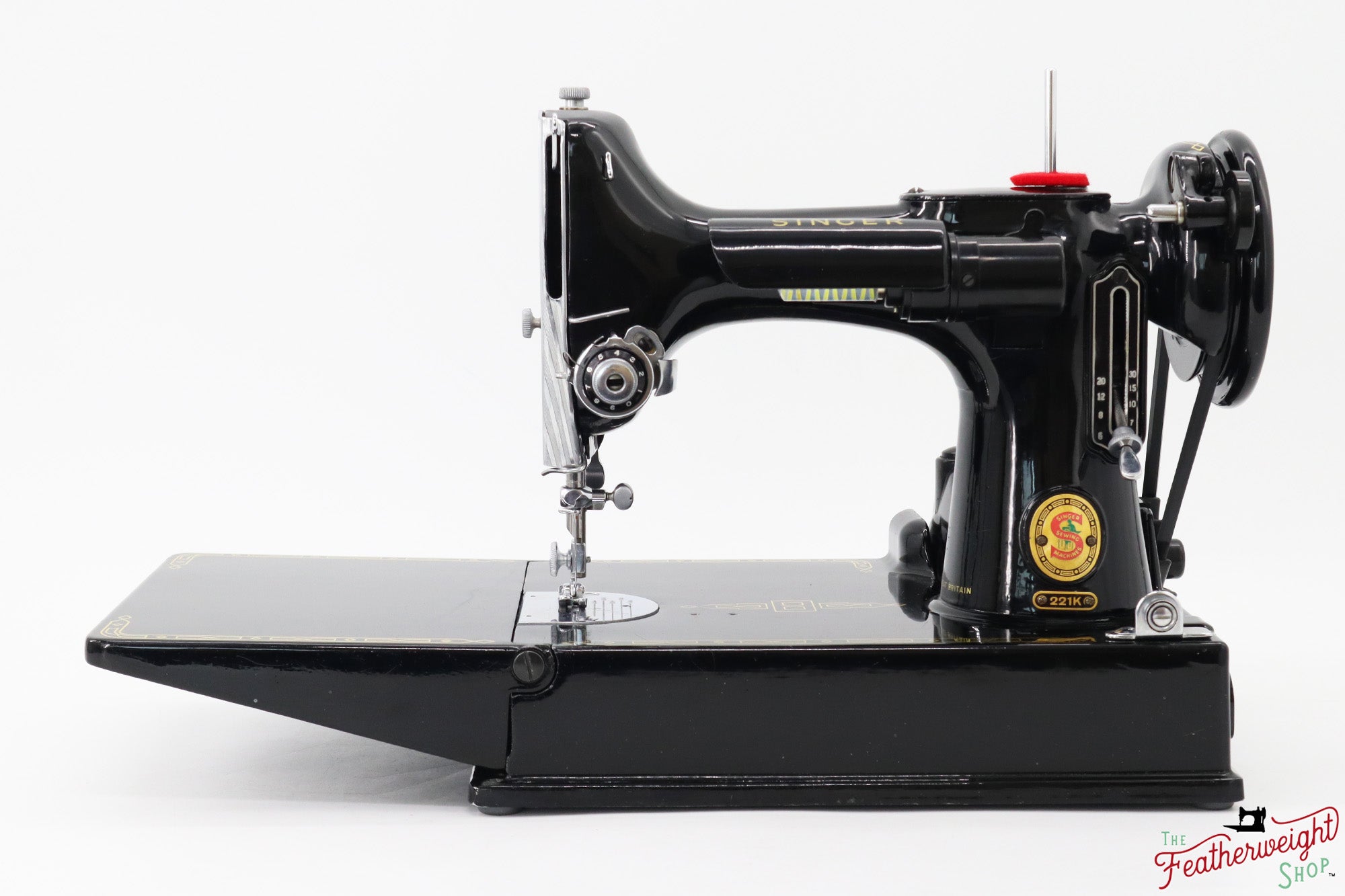 Singer Featherweight 221K Sewing Machine, RED "S" - ES651***