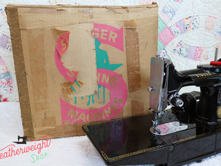 Load image into Gallery viewer, Cardboard Singer Box for 222K Featherweight - (Vintage Original Box Only)