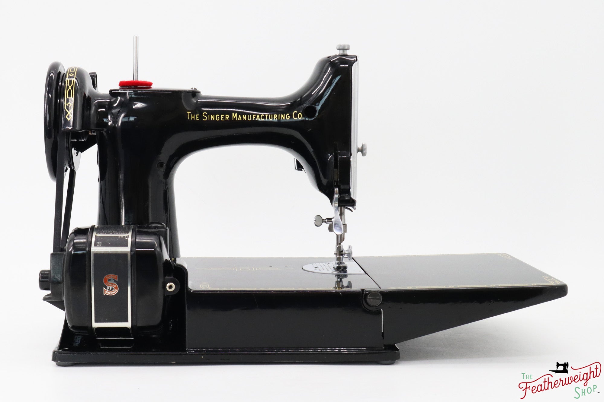 Singer Featherweight 221K Sewing Machine, RED "S" - ES651***