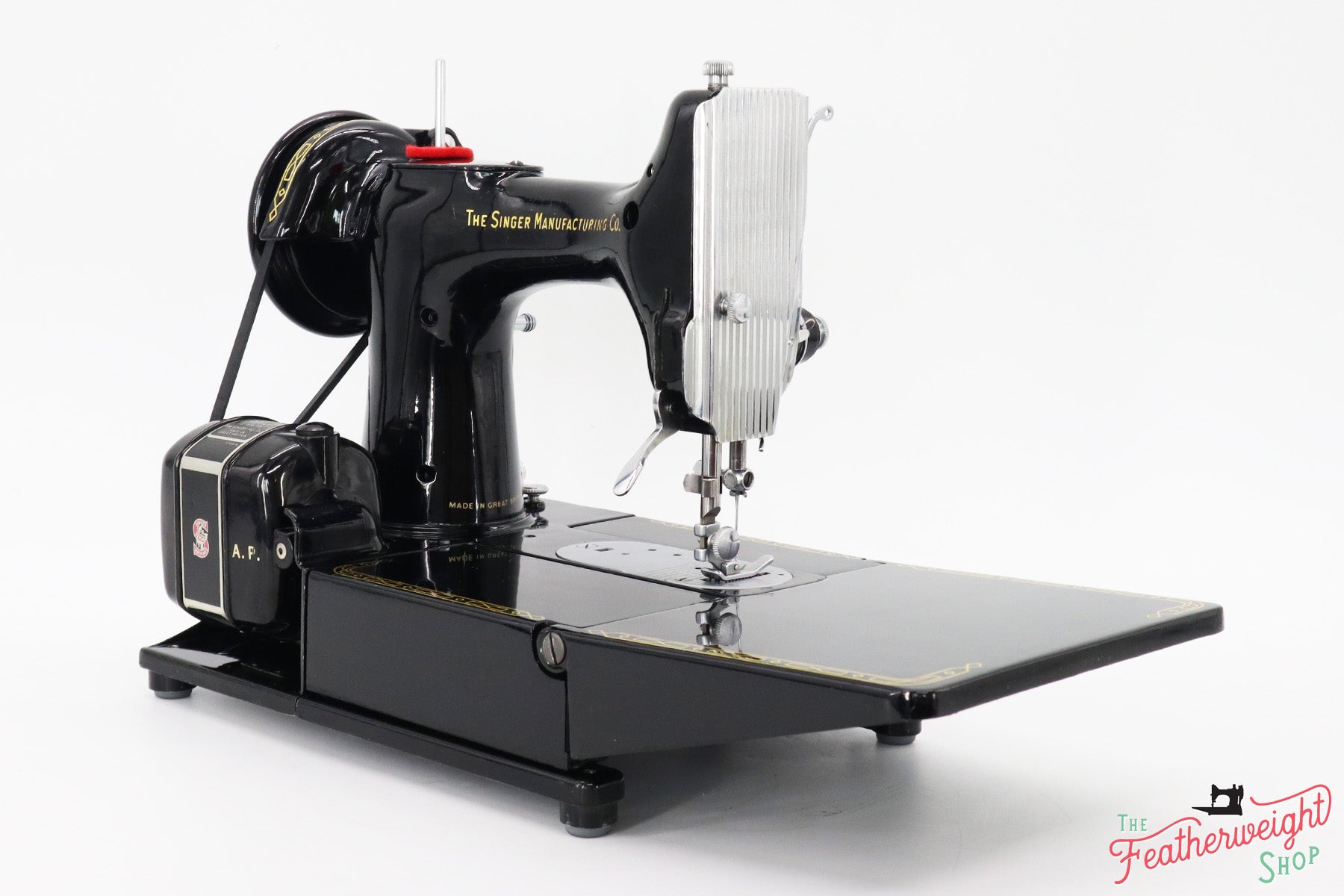 Singer Featherweight 222K Sewing Machine, RED "S" ES355***