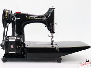 Load image into Gallery viewer, Singer Featherweight 222K Sewing Machine, RED &quot;S&quot; ES355***