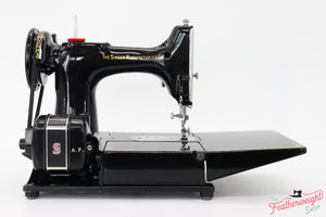 Singer Featherweight 222K Sewing Machine, RED "S" ES355***