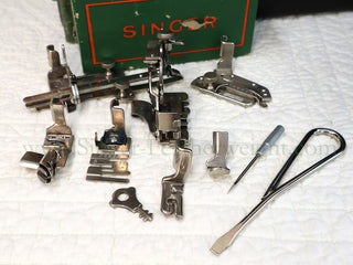 Load image into Gallery viewer, Singer Featherweight 221 Sewing machine, 1934 AD783***