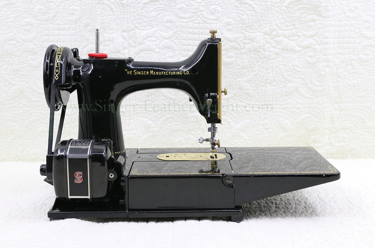 Singer Featherweight 222K Sewing Machine EK634*** GOLD PLATED!!!