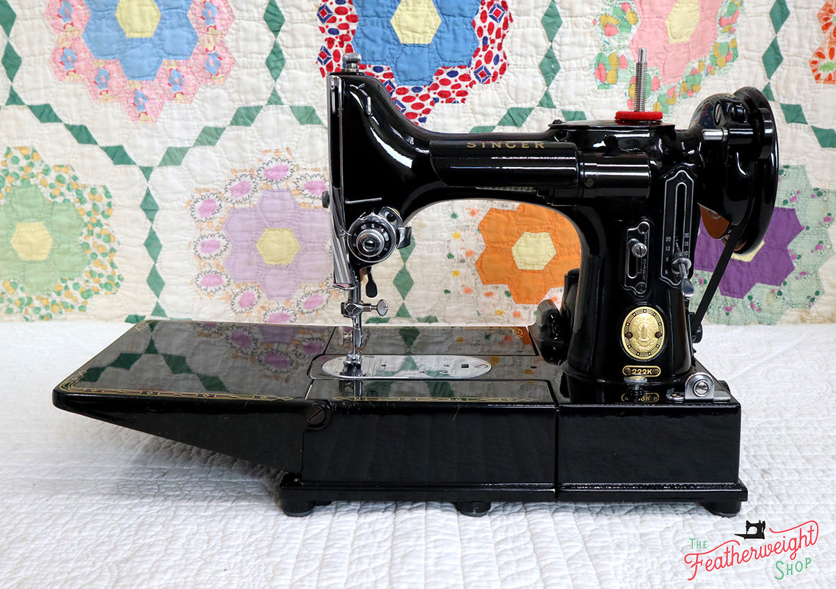 Singer Featherweight 222K Sewing Machine EN1345**