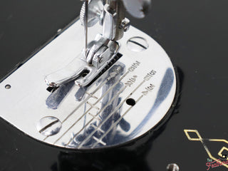 Load image into Gallery viewer, Singer Featherweight 221K Sewing Machine, RED &quot;S&quot; - ES651***