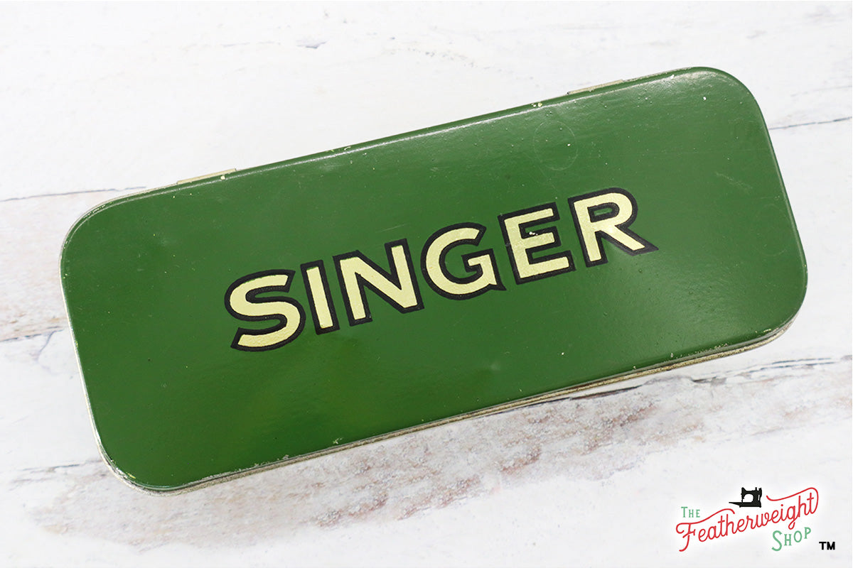 Singer Metal Attachments Tin - RARE Singer (Vintage Original)