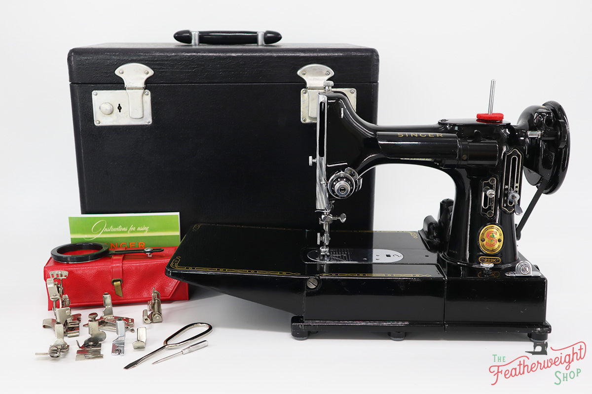 Singer Featherweight 222K Sewing Machine, RED "S" ER9016**