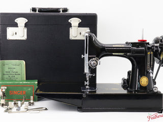 Load image into Gallery viewer, Singer Featherweight 221K Sewing Machine, 1952 - EH3715**