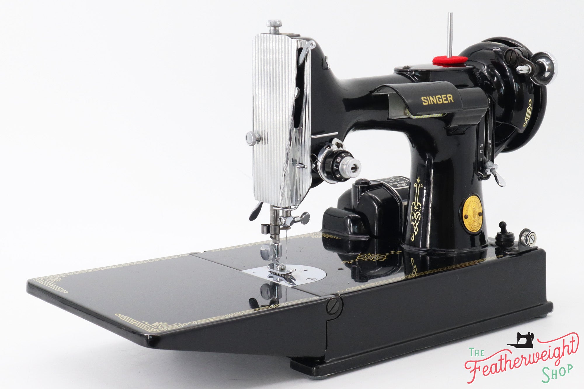 Singer Featherweight 221 Sewing Machine, AH669***