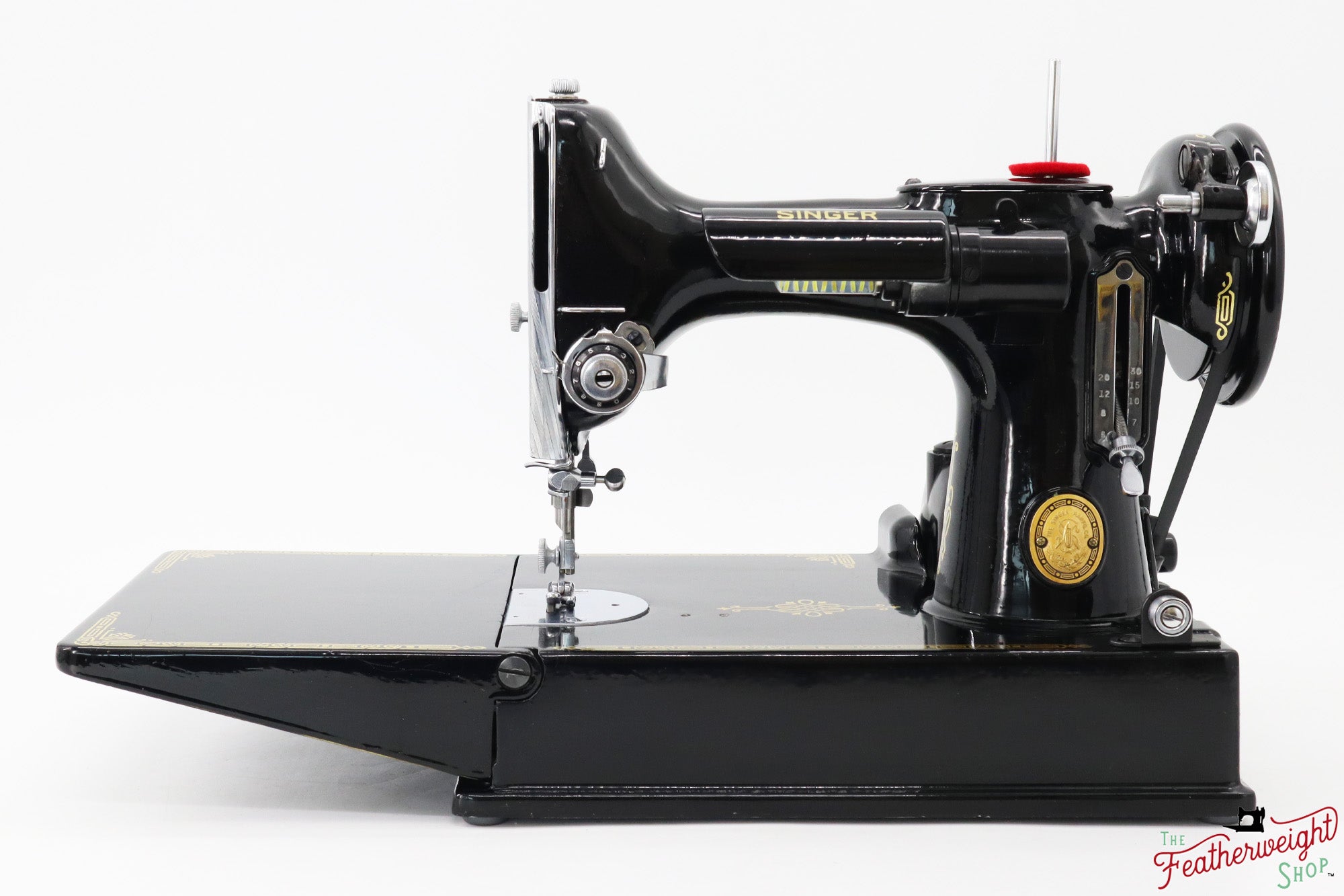 Singer Featherweight 221K Sewing Machine, 1952 - EH3715**