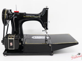 Load image into Gallery viewer, Singer Featherweight 222K Sewing Machine, RED &quot;S&quot; ER9016**